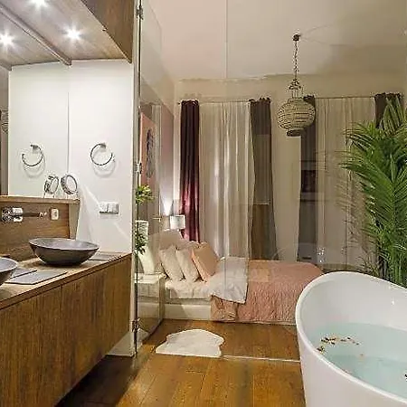 Romantic In Hotel Praha